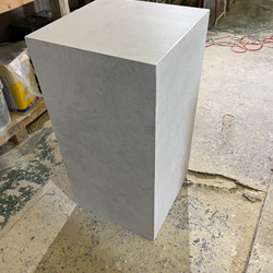 石っぽいディスプレイラック 2枚目の画像