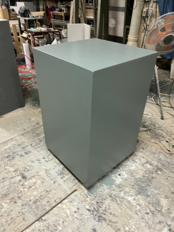 石っぽいディスプレイラック 9枚目の画像