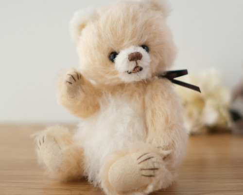 クリーム色のクマ型ぬいぐるみ くまのぬいぐるみ クリームホワイト (L) 4580160409302 3歳から