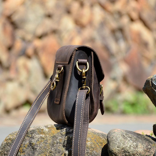 Buchy ブッチ　一点もの　ショルダーバッグ　牛革