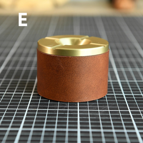 6種類のデザイン選択 アメリカンレザーブラス灰皿 真鍮製