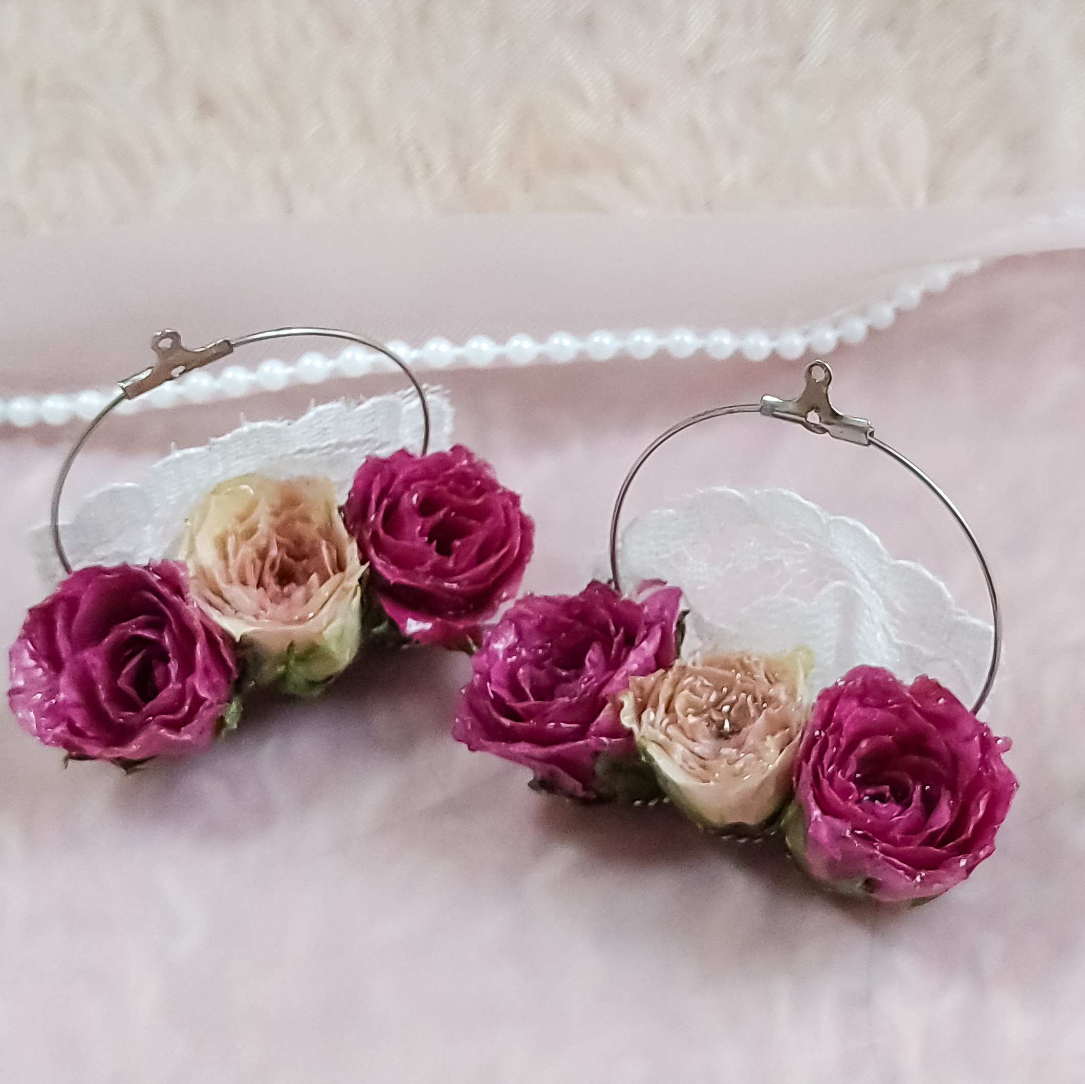 花咲く記憶│バラの花かご耳飾り【受注生産】