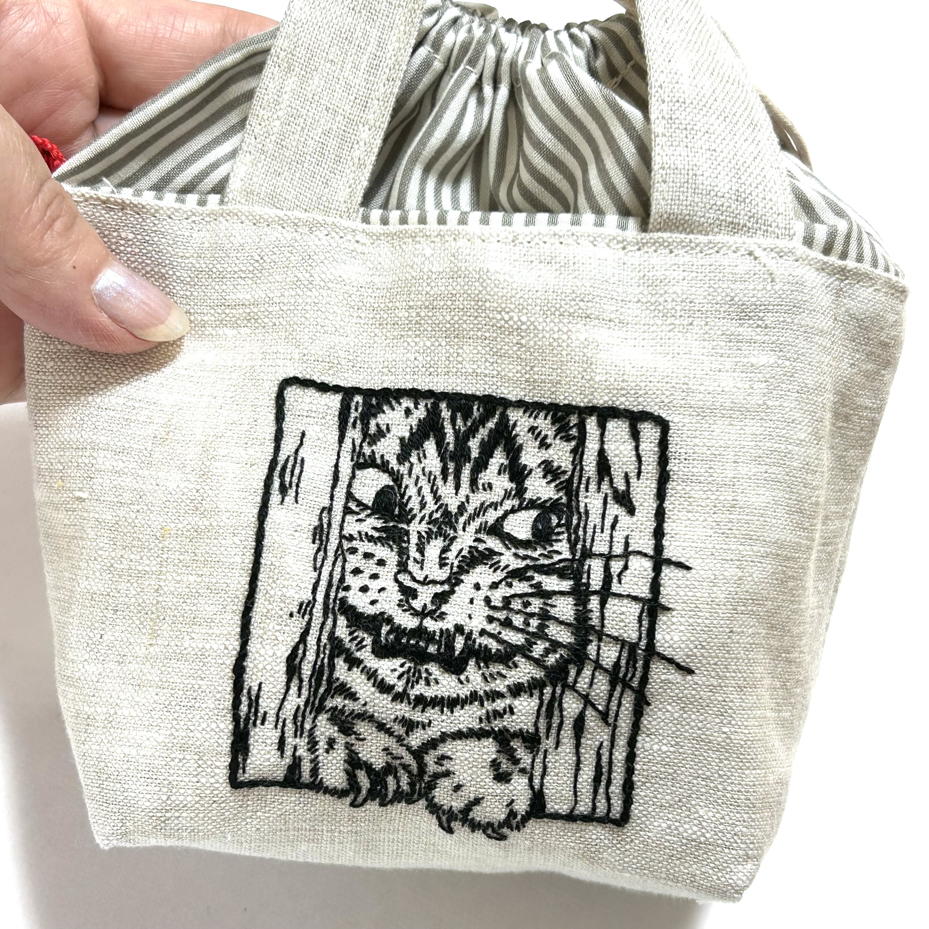 受注制作【猫刺繍ミニミニ巾着トートバック】リネン・ニャ