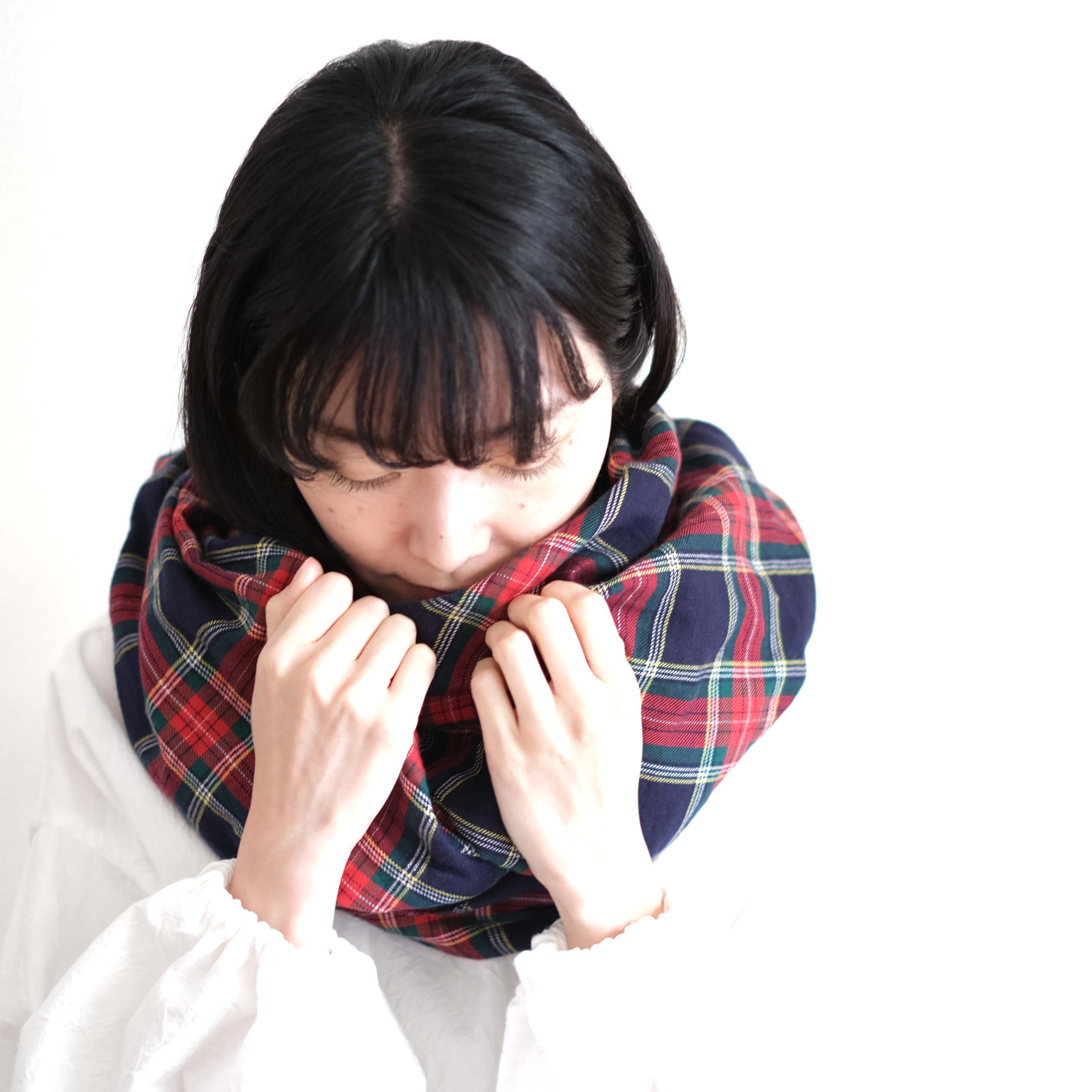 ブランケットにもなるチェックスヌード　綿100%なので肌にも優しい○　レッドチェック