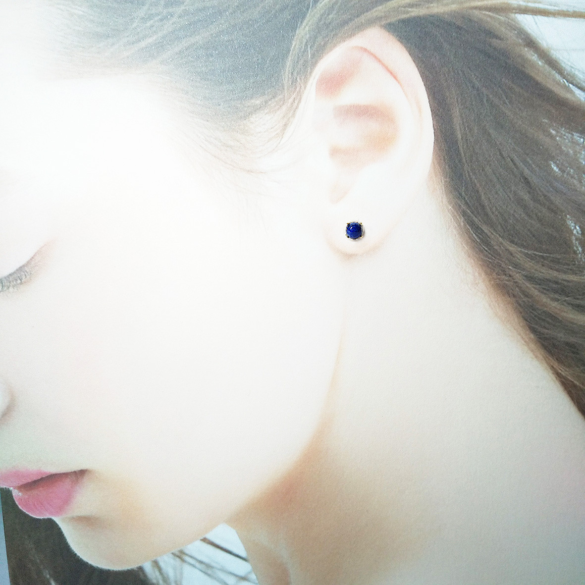 美しい瑠璃色。 大粒(6mm) ラピスラズリのピアス　　[送料無料]