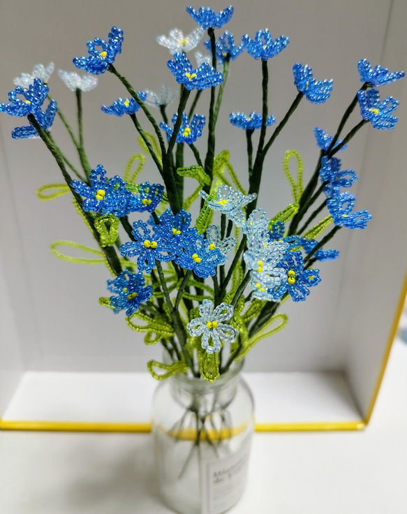 ビーズフラワーブルーと水色の忘れな草 その他置物 たんのちゃん 通販