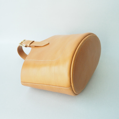 BALLY　ワンハンドルショルダーバッグ　バケツ型　キャメル BALLY ワンハンドルショルダーバッグ バケツ型 キャメル - メルカリ