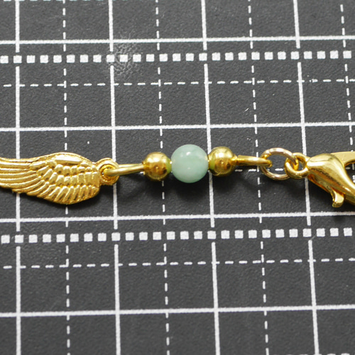 エメラルド×羽根の大人可愛いチャーム 969 マスクアクセサリー 