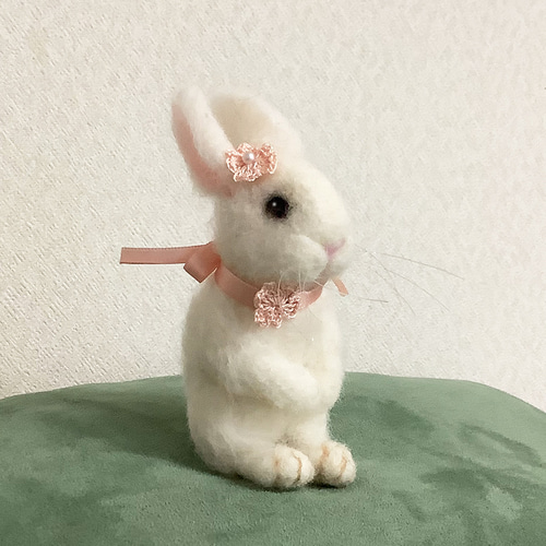 羊毛フェルト　ベル様 羊毛フェルト ベル様