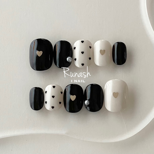 モノトーンハート ネイルチップ モノトーン】 ハート‪‪❤︎‬ネイル‬