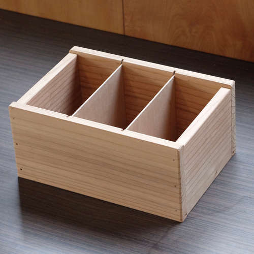 小さめ壺　木製箱入り imgrc0167837414.jpg