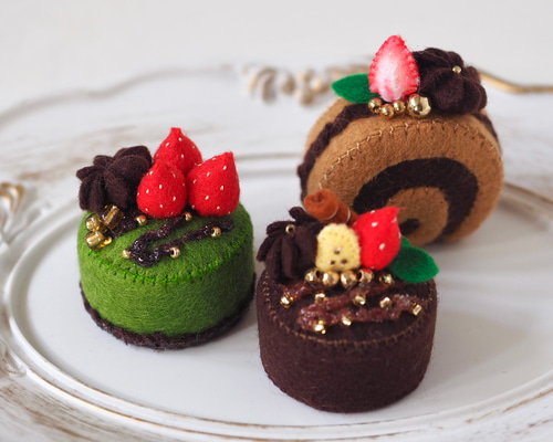 ミニチュアチョコのケーキセット fit=scale-down,w=1200