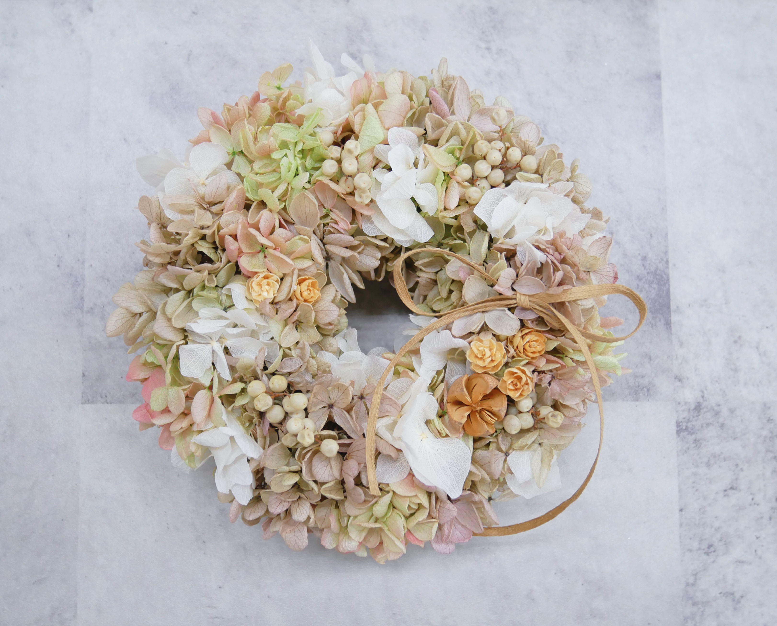 アンティークカラーの紫陽花リース～プリザーブドフラワー