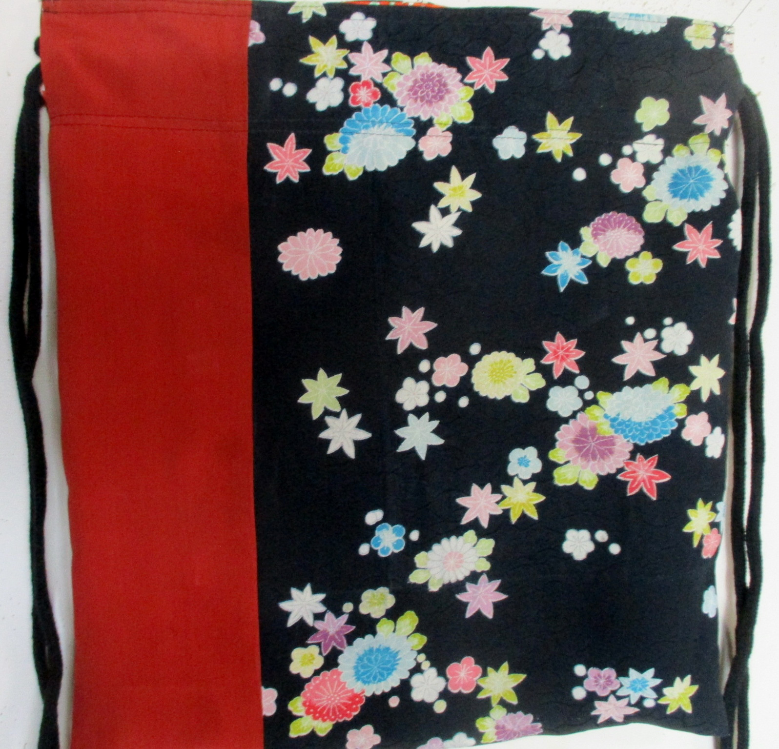 ８００８　花柄の着物で作ったショルダー型巾着袋