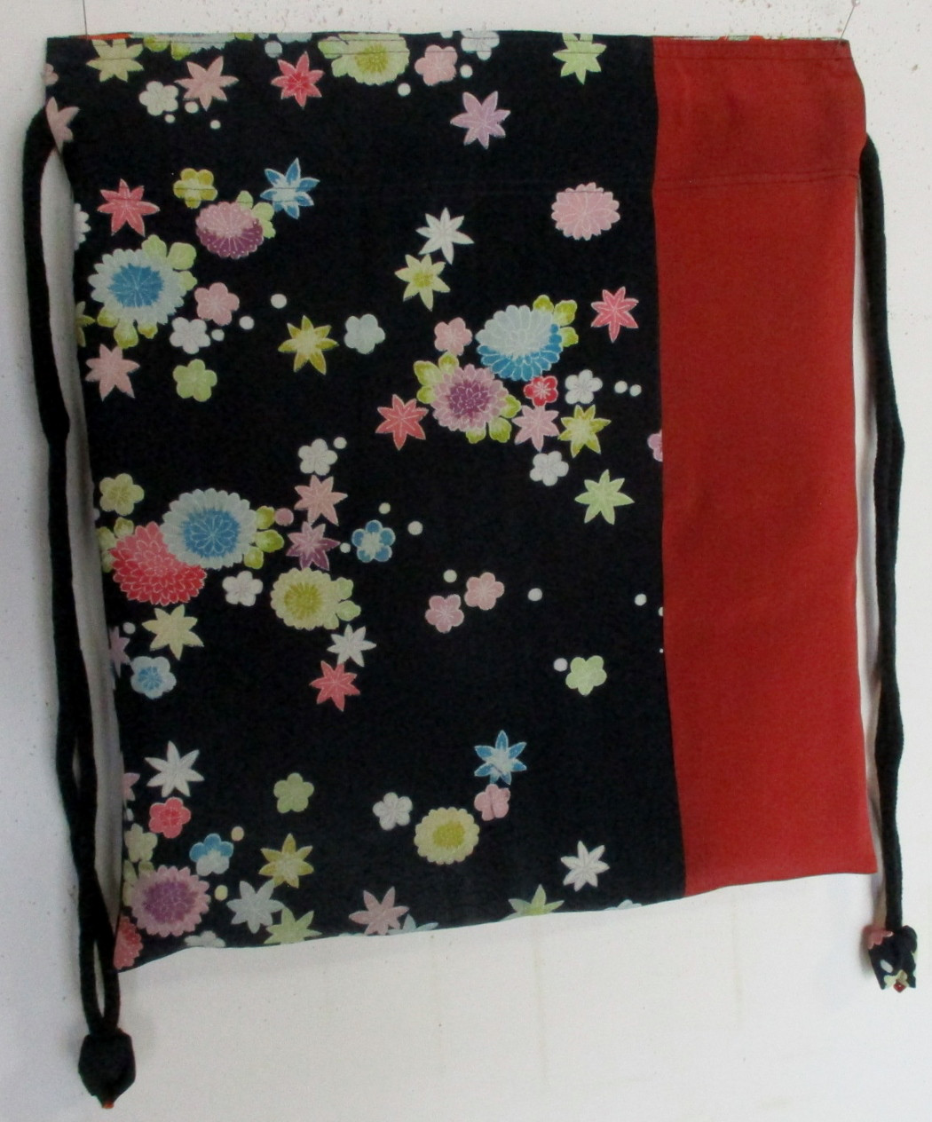 ８００８　花柄の着物で作ったショルダー型巾着袋