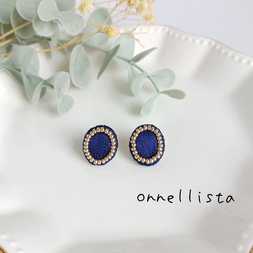 刺繍ピアス/刺繍イヤリング Circus(cat&bear) | tamaobazaaar
