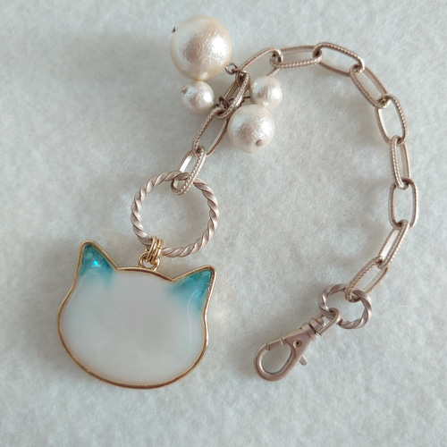 オリジナル一点物 レジンバッグチャーム ねこ星の鼻 素敵な逸品 バッグ