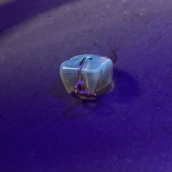 118 ブルーアンバー　14kgf　アンバー　琥珀　ネックレス　チャーム 2枚目の画像