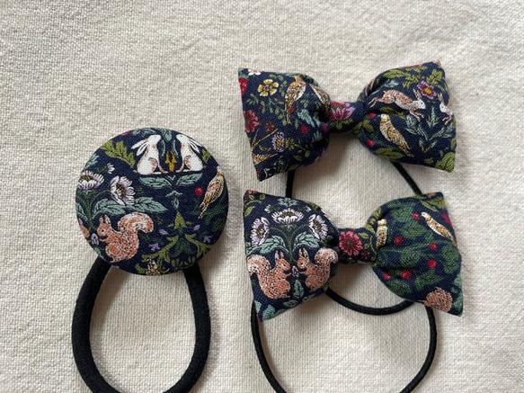 【送料無料】お揃いヘアゴム（青/植物/小動物）小リボン&くるみボタンセット 2枚目の画像