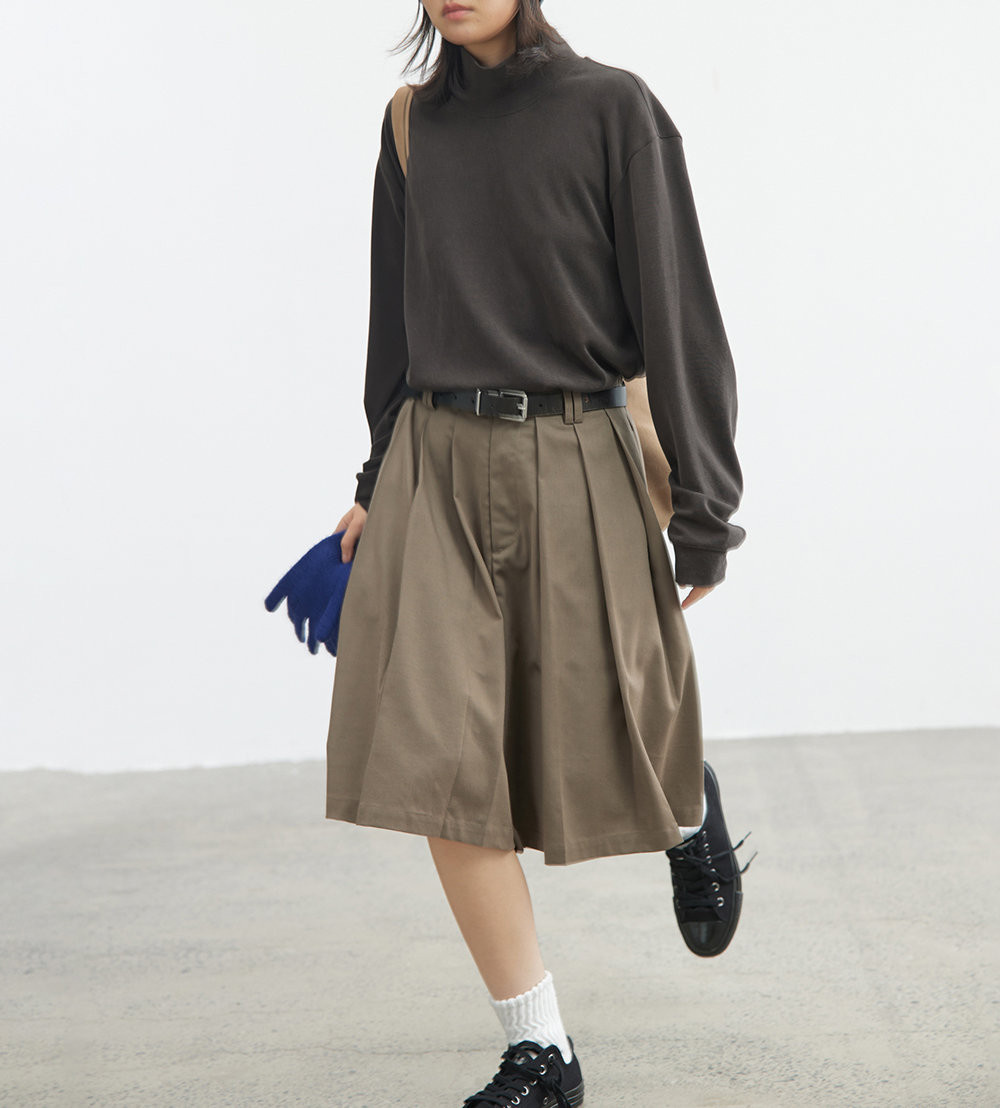 女性らしく見せながら足さばきが良い♪プリーツキュロット