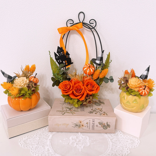 ハロウィンアレンジ ワイヤーリング オレンジのバラ ワイヤー