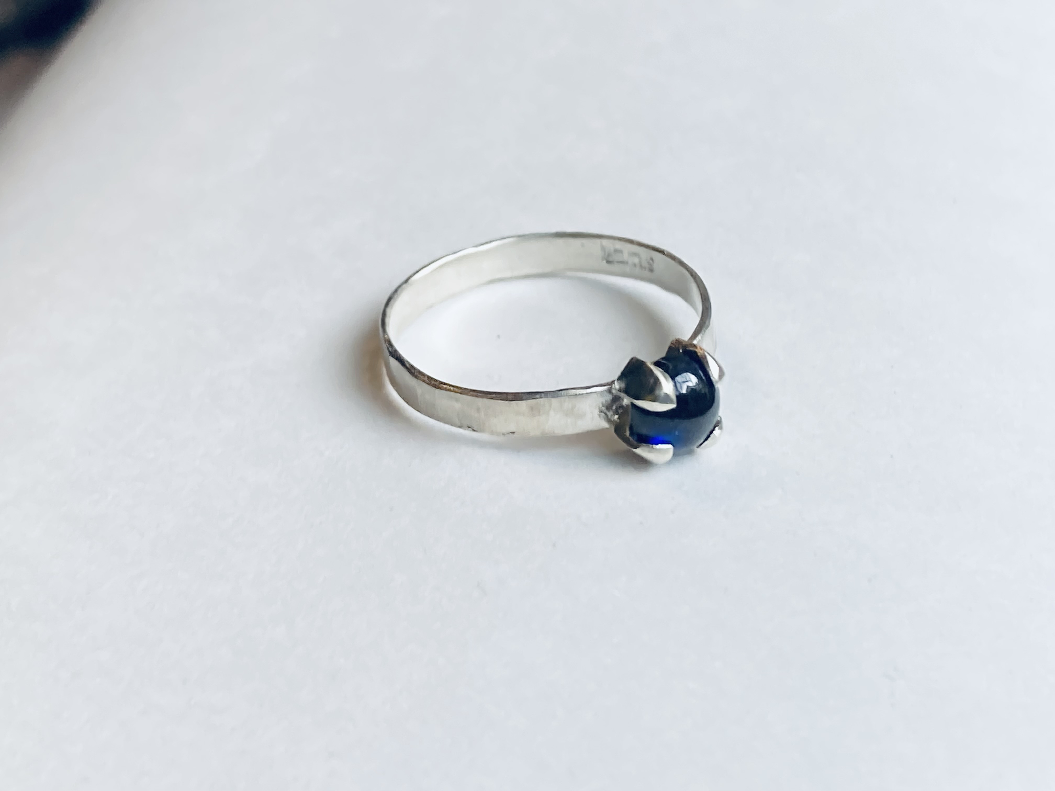 ネイビーストーンのシルバーリング