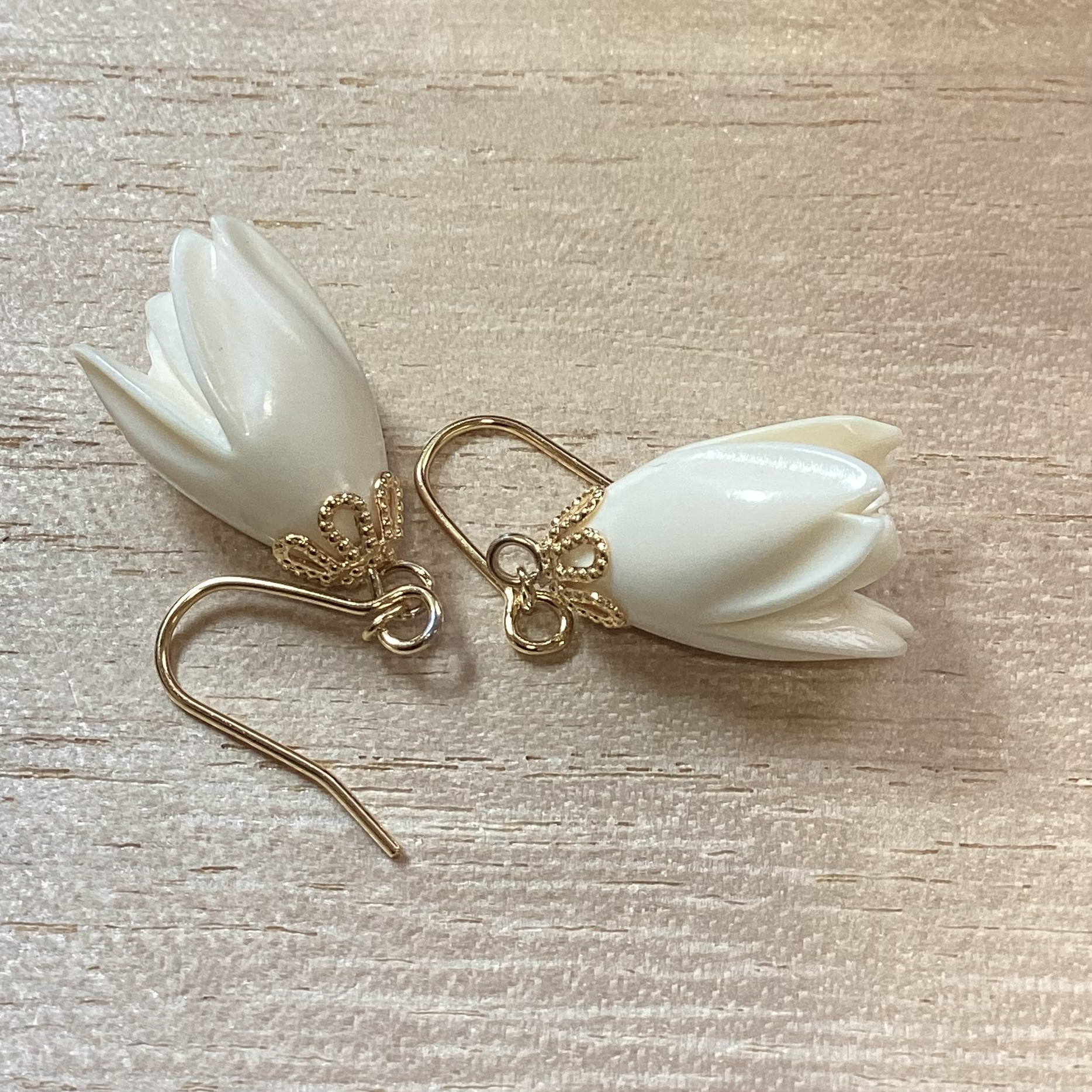 ☆本象牙ピアス（フラワー）※AK-9