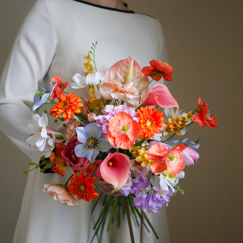 上品でナチュラルな小花たちのブーケ　ウェディングブーケ　韓国風ブーケ　前撮り 楽天市場】ウェディングブーケ 野の花 シンプル コンパクト