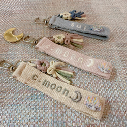 【即購入◎】名前 オーダー 名入れ刺繍キーホルダー バッグチャーム ネームタグ ネームタグ 名前オーダー 名入れ刺繍キーホルダー バッグ