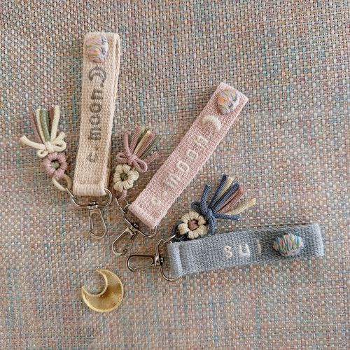 即購入◎】名前 オーダー 名入れ刺繍キーホルダー バッグ