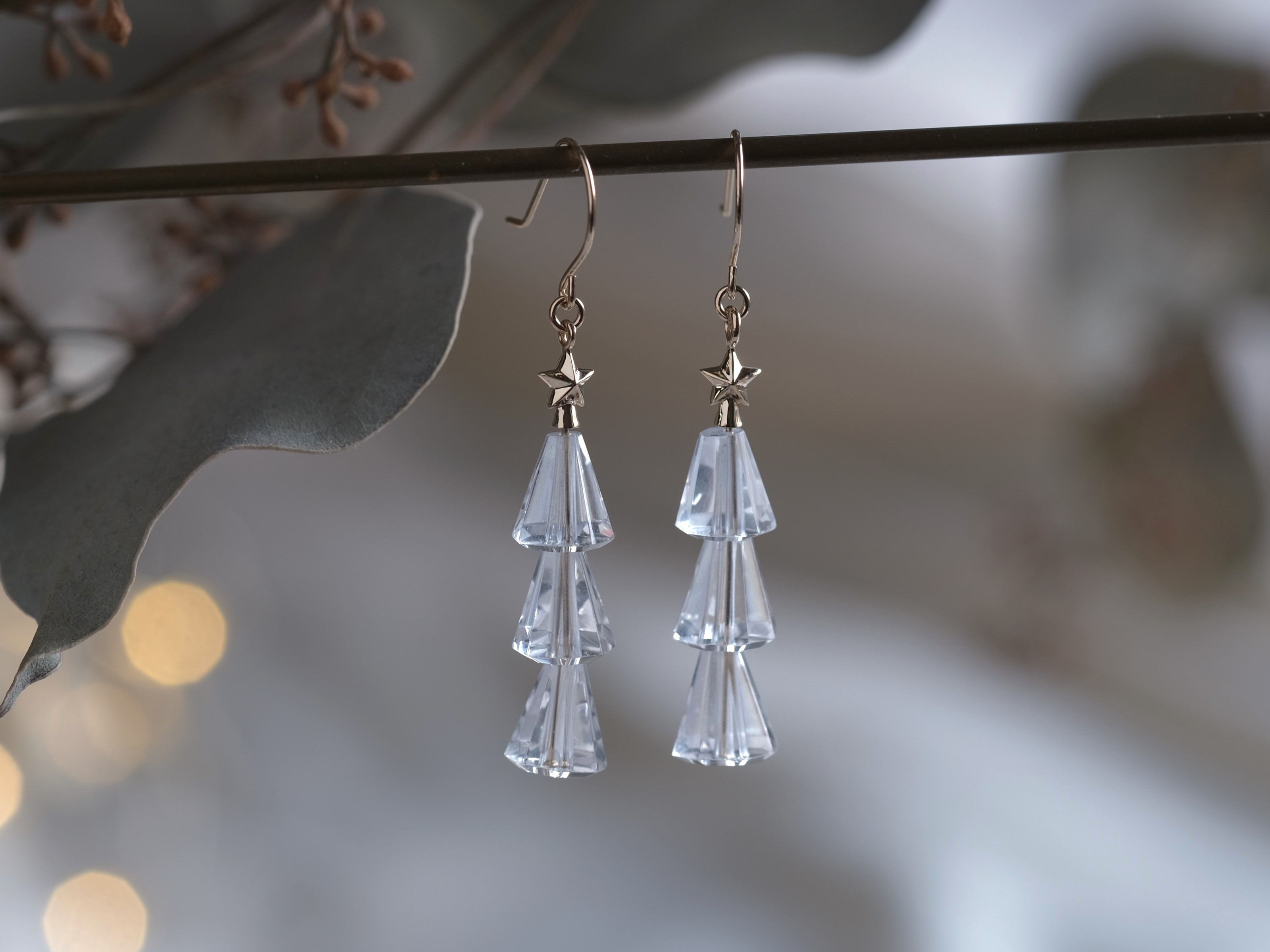 K10yg/Mサイズ/ゴールド Tiny tree earring ツリーピアス　10金 星 クォーツ クリスマスツリー
