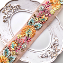 550 【 幅：4.5cm 】 インド刺繍リボン　ベージュ　チュール　オレンジ　ブルー 1枚目の画像