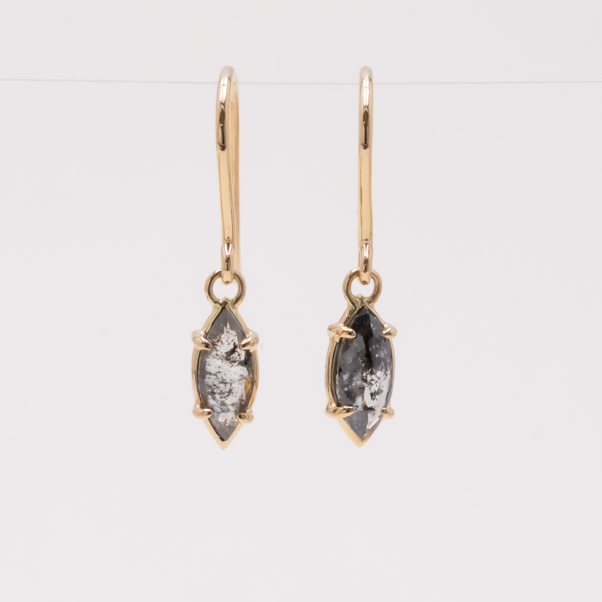 Stella Marquise ピアス