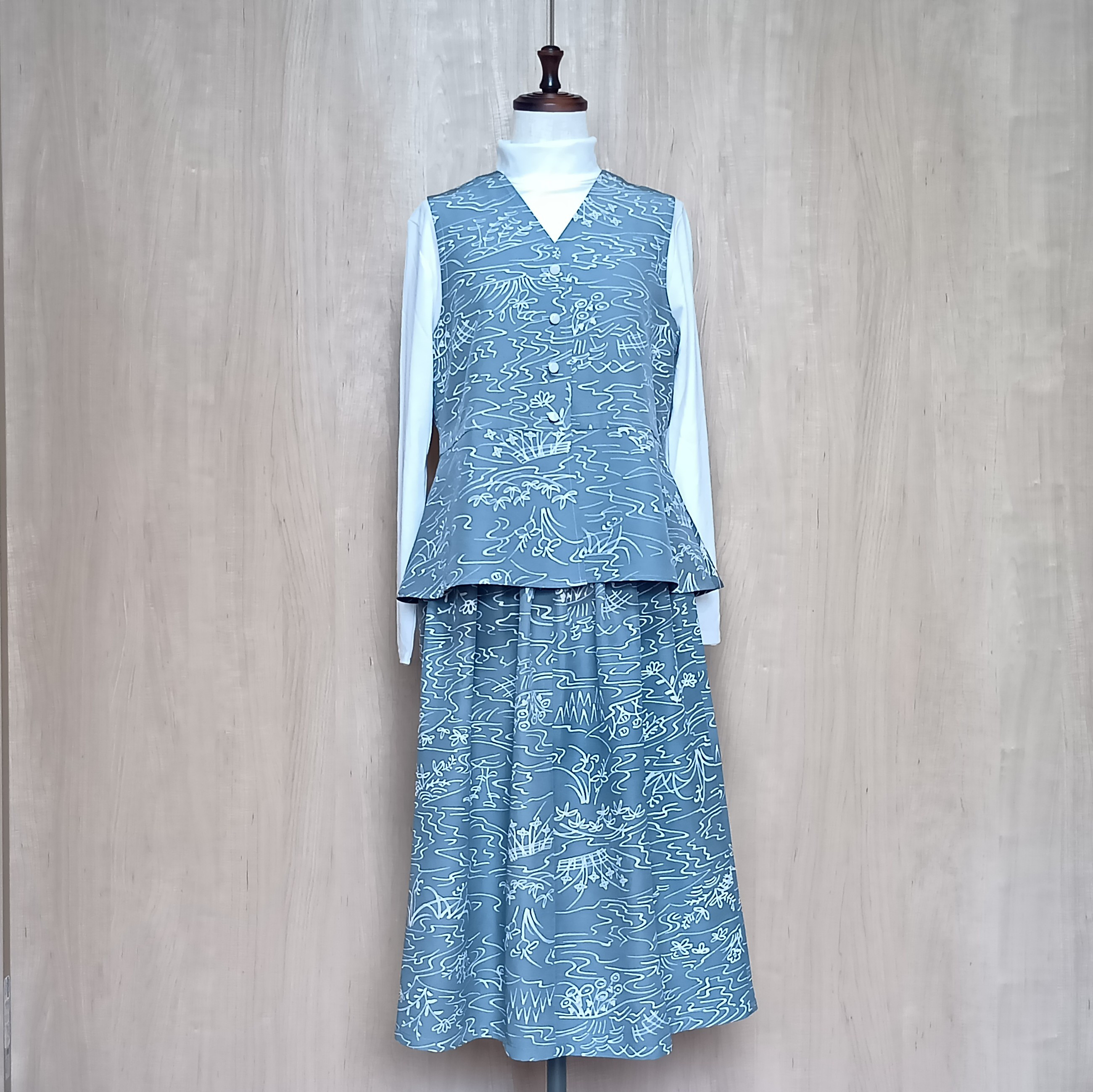 着物リメイクベスト　流水