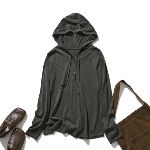 柔らかくて暖かい 大人パーカー ウール100％ 薄手パーカー カーキ  