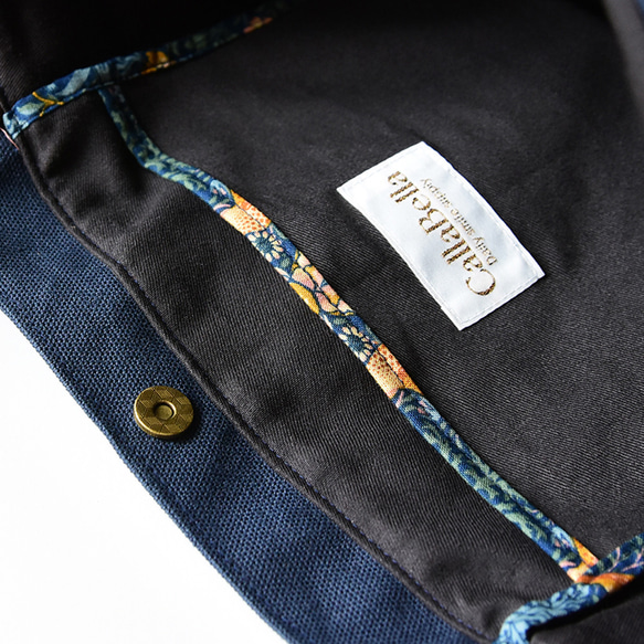 《特集掲載》A4トートバッグ モリス×倉敷帆布 ウイリアムモリス 帆布 本革 a4が入るトートバッグ ストロベリーシーフ 14枚目の画像