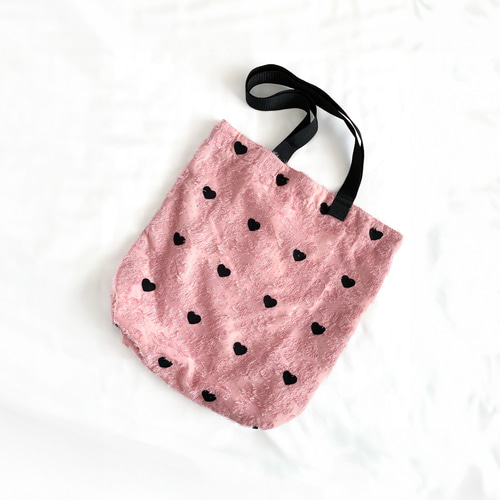 A4対応！ハート刺繍のフラワー肩掛けトートバッグ(ピンク) Mサイズ