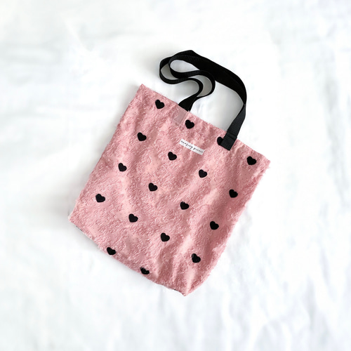 A4対応！ハート刺繍のフラワー肩掛けトートバッグ(ピンク) Mサイズ