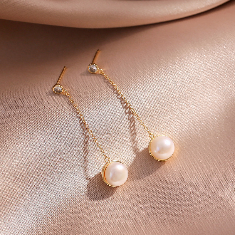 淡水パールのピアス　イヤリング　真珠　淡水真珠　6月誕生石