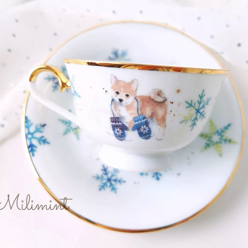 1セット限りで終了】柴犬の雪遊びお茶セット (マグカップ1点、カップ
