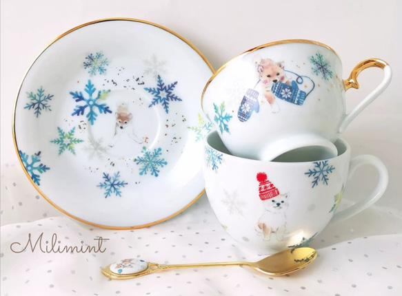【1セット限りで終了】柴犬の雪遊びお茶セット (マグカップ1点、カップ＆ソーサー1点、ティースプーン1点)　ティーセット 1枚目の画像