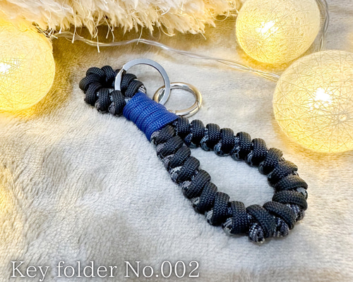 パラコードキーホルダー✳︎リバーシブル✳︎Black and Gray