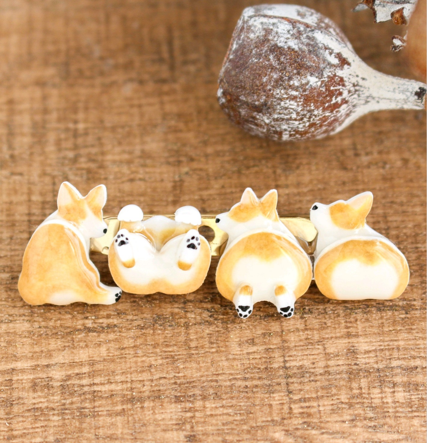 コーギーのおしり コギ尻集合ブローチ レッド