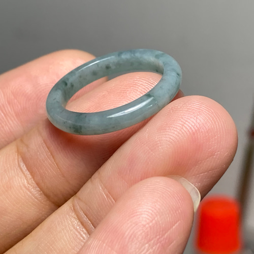 L9-145 美品 青色 13.0号 天然グアテマラ産 A貨 本翡翠 くりぬき