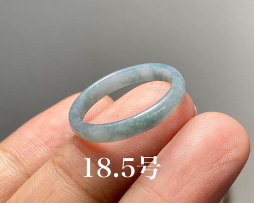 L9-146 美品 青色 18.5号 天然グアテマラ産 A貨 本翡翠 くりぬき