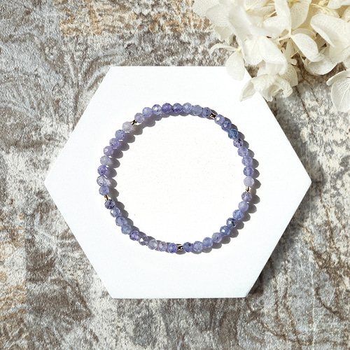 Tanzanite／黒点インクルージョン タンザナイト（カット玉）極小