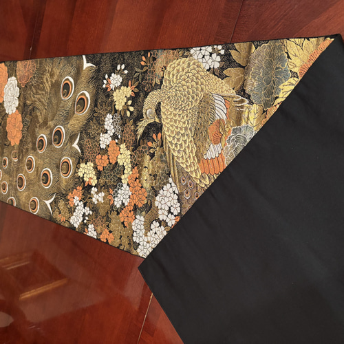 2732豪華刺繍の袋帯リメイク 正絹テーブルランナー 日本のお土産 2732豪華刺繍の袋帯リメイク 正絹テーブルランナー 日本のお土産