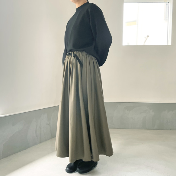 A字型束帶褶襉半身裙【灰色】 第17張的照片