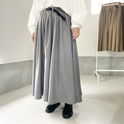 A字型束帶褶襉半身裙【灰色】 第2張的照片