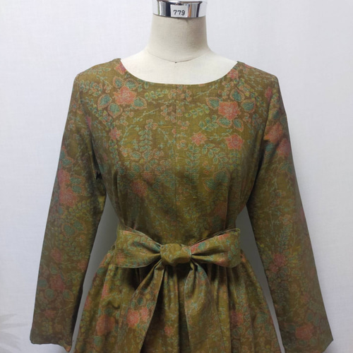 着物リメイクワンピース2WAY 花柄ロングギャザーリボン付き正絹紬